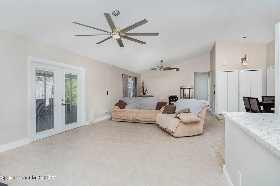 Photo of 4250 Silver Lake Drive