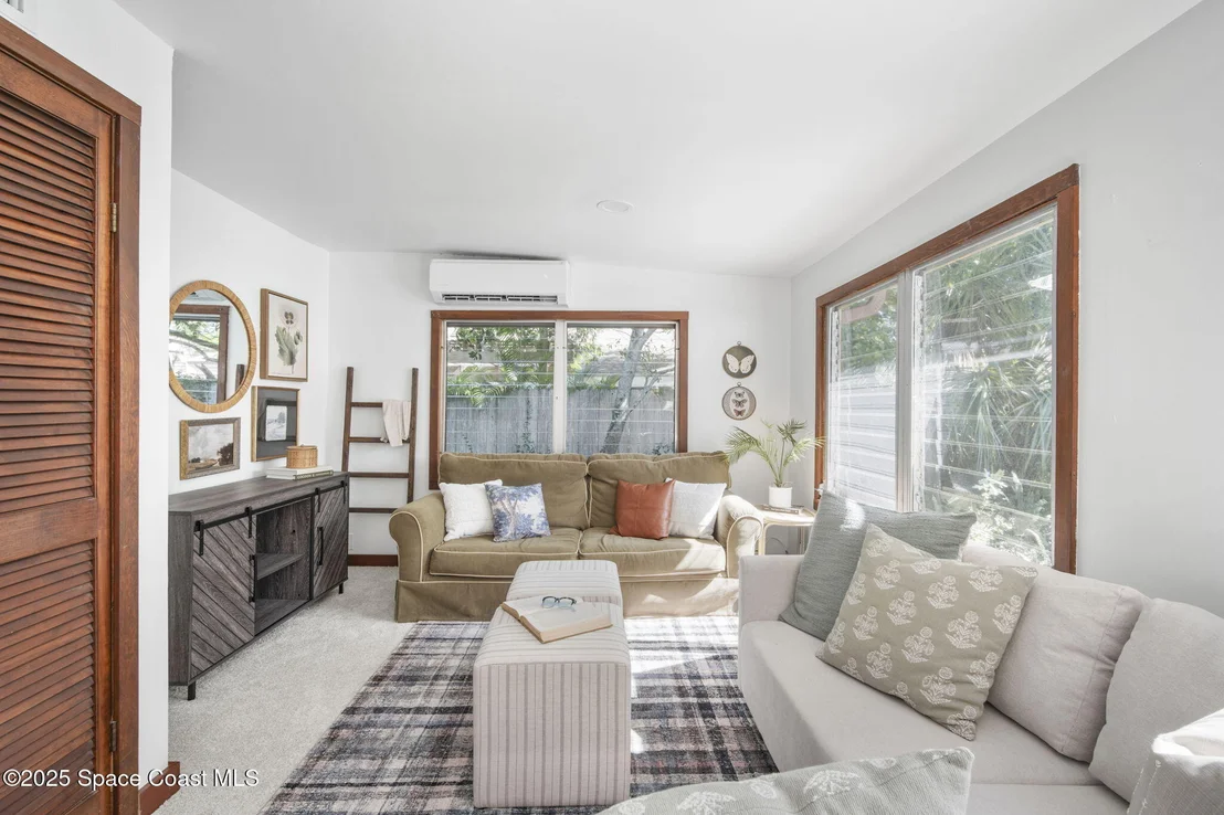 Photo of 597 Old Oak Street