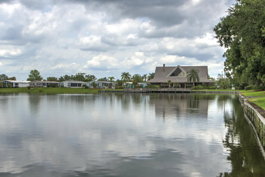 Photo of 345 Outer Drive