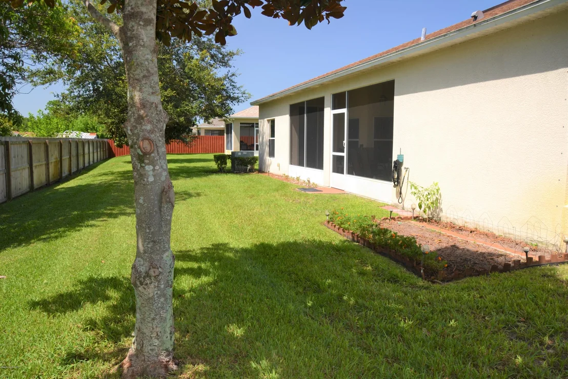Photo of 1030 Morgan Circle NE