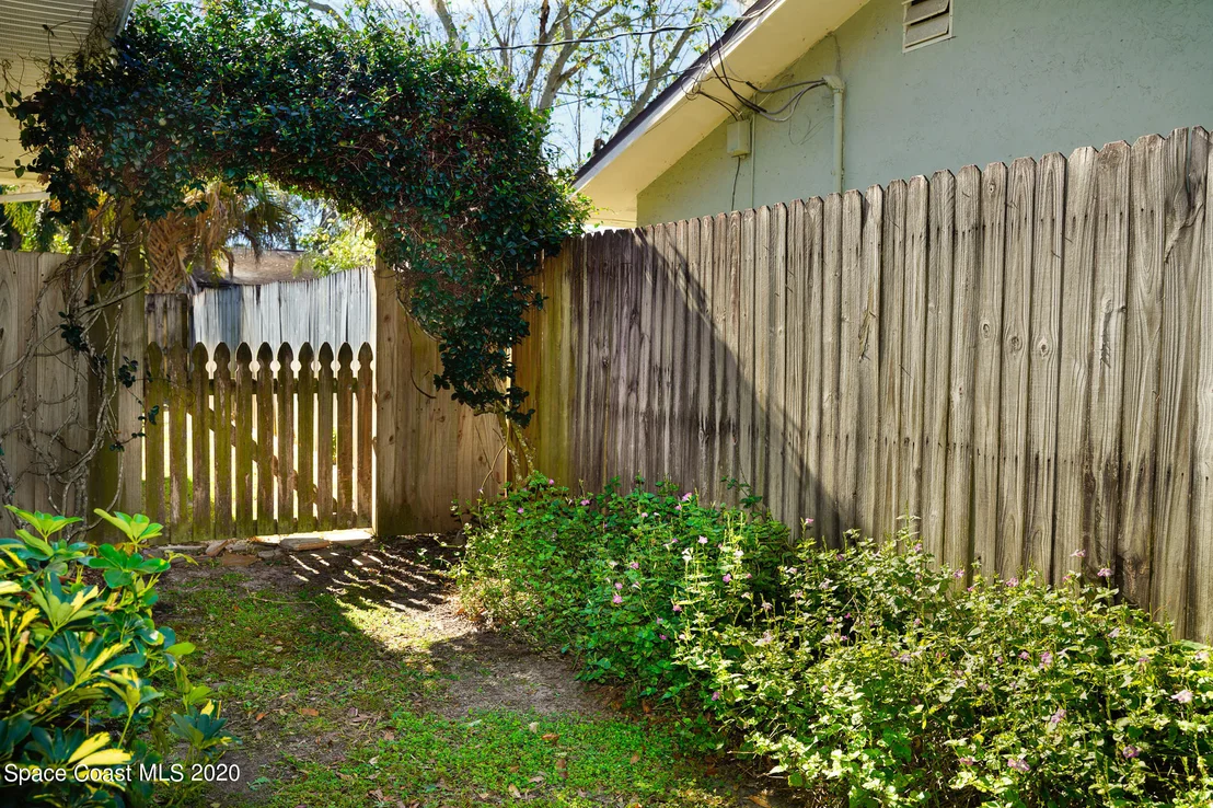 Photo of 2134 Pumpkin Place NE