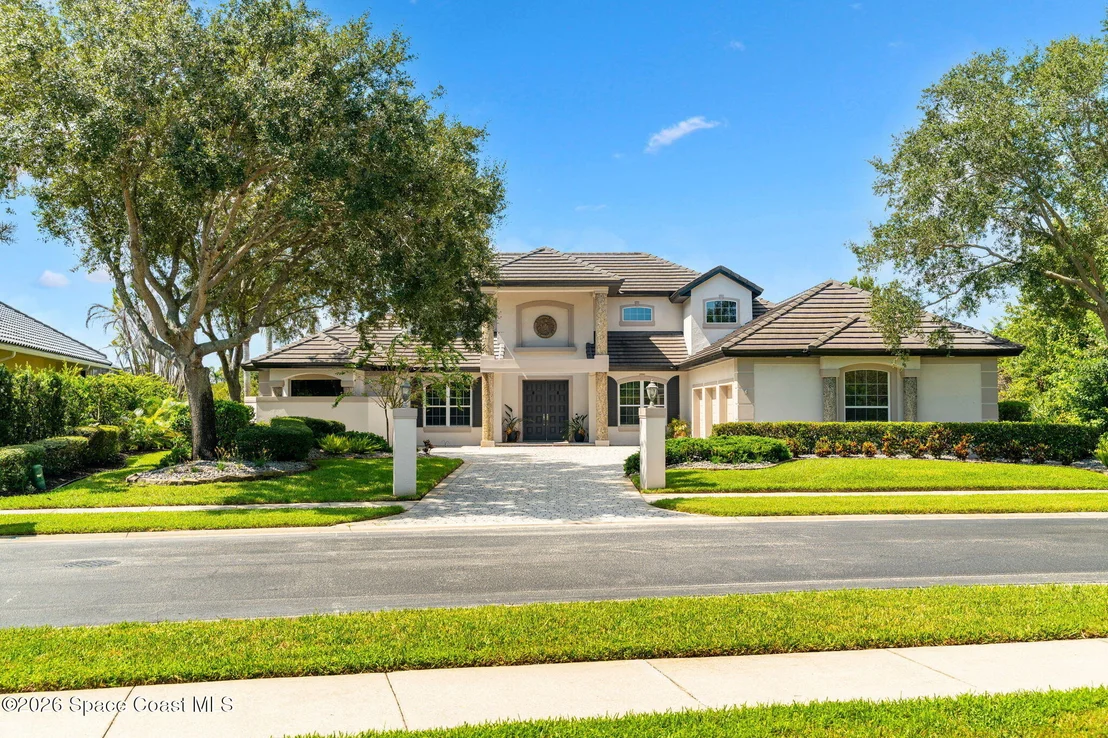 Photo of 804 Chatsworth Drive