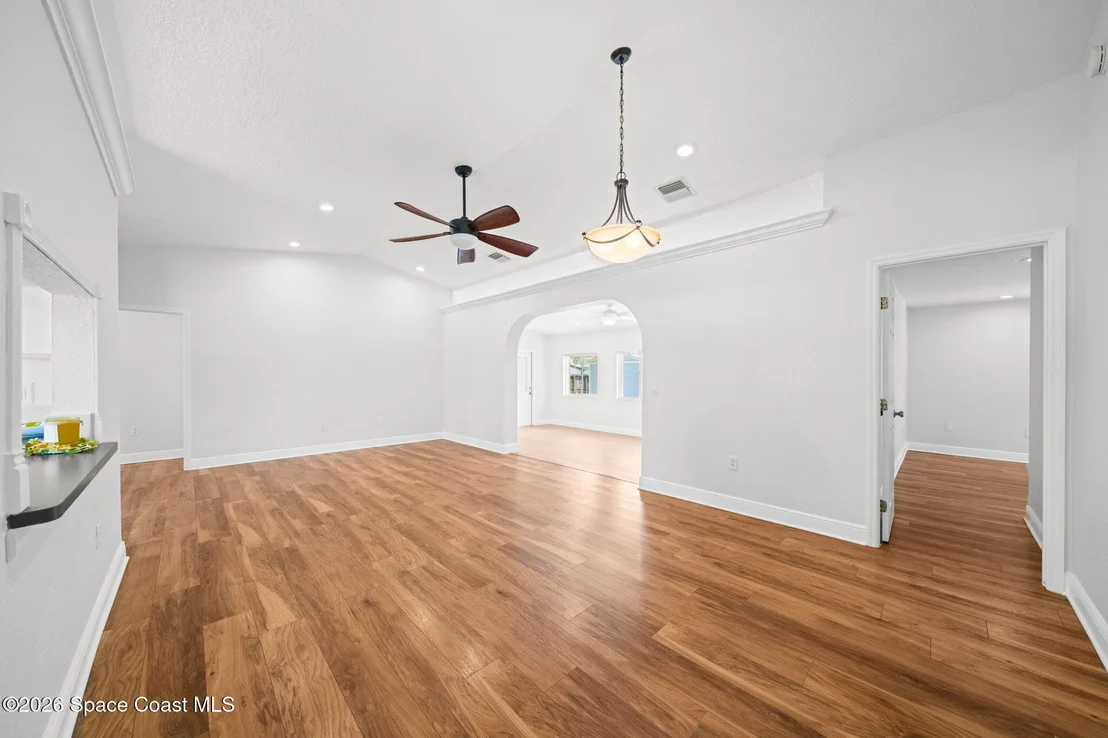 Photo of 309 Amherst Avenue