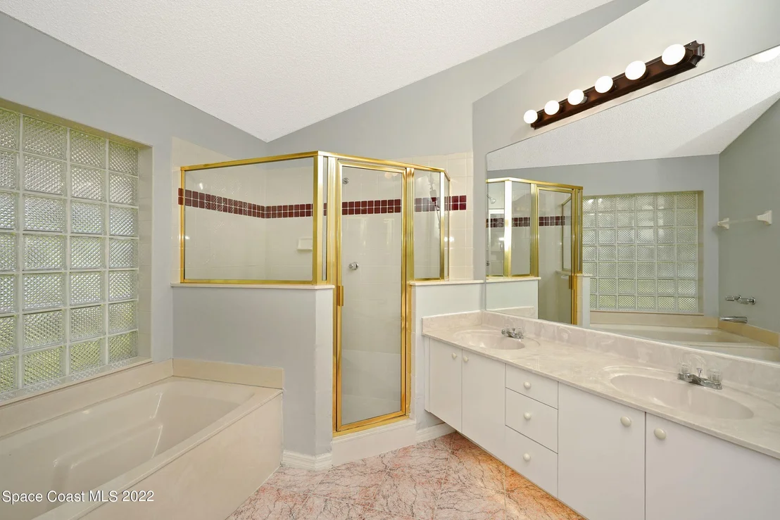 Photo of 3957 Saint Armens Circle