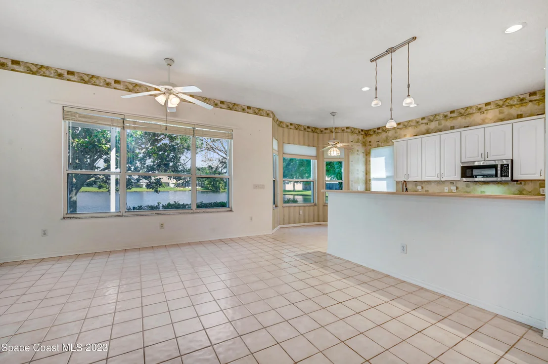 Photo of 954 Somerset Lane