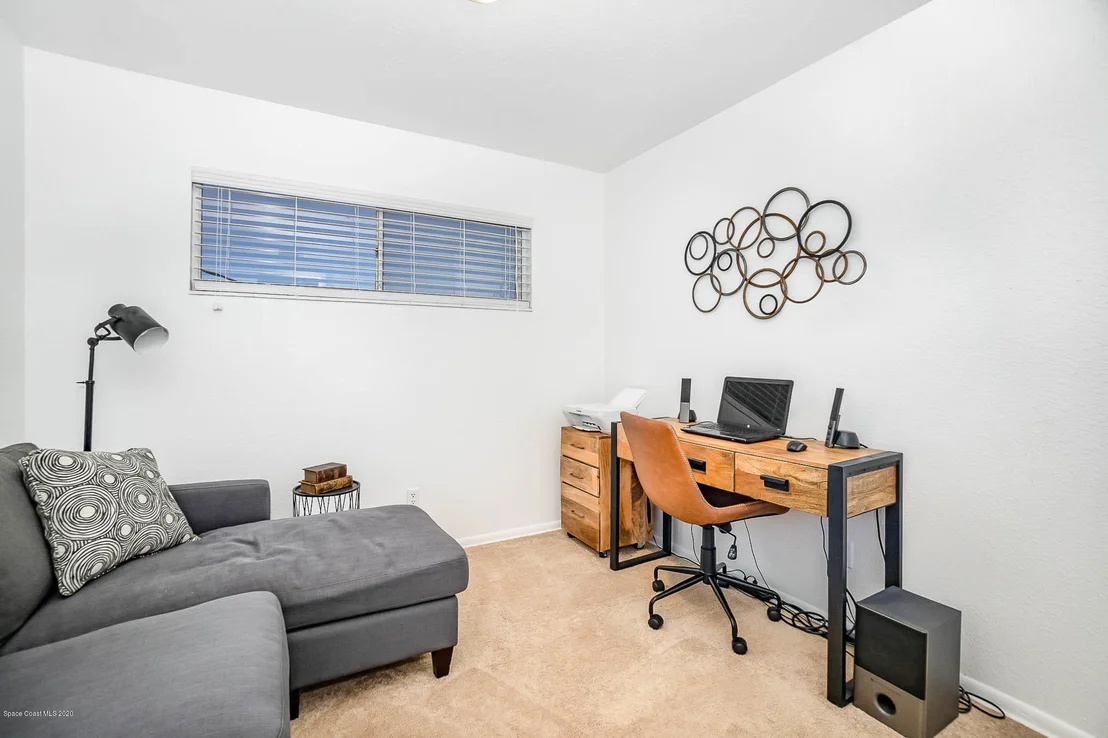 Photo of 960 Forest Road