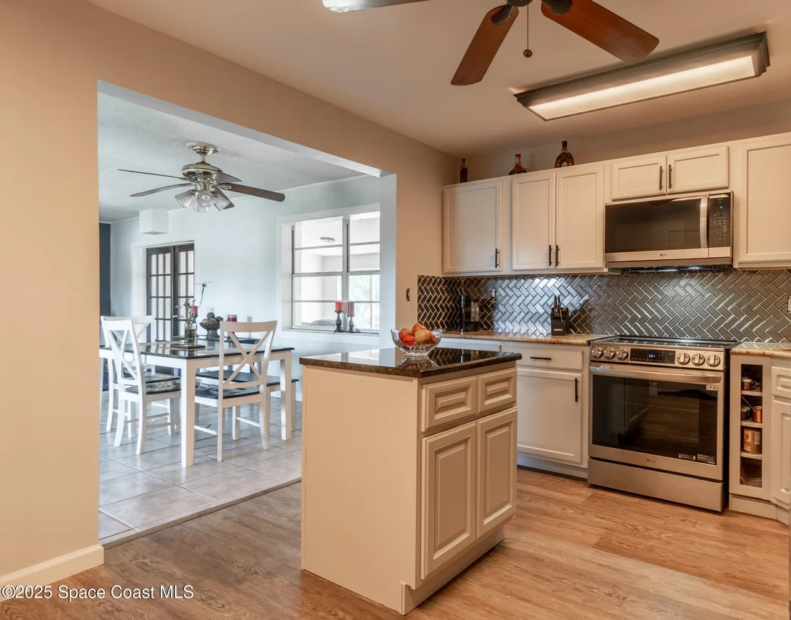 Photo of 2996 Garden Terrace NE