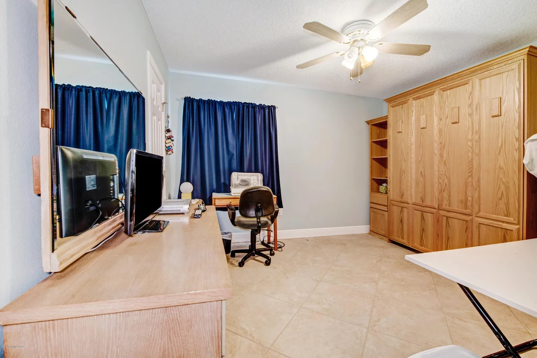 Photo of 1236 Walnut Grove Way