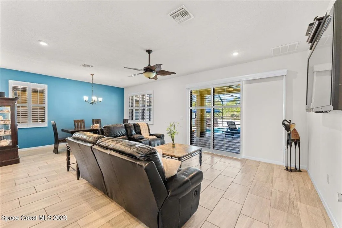 Photo of 922 Peta Way