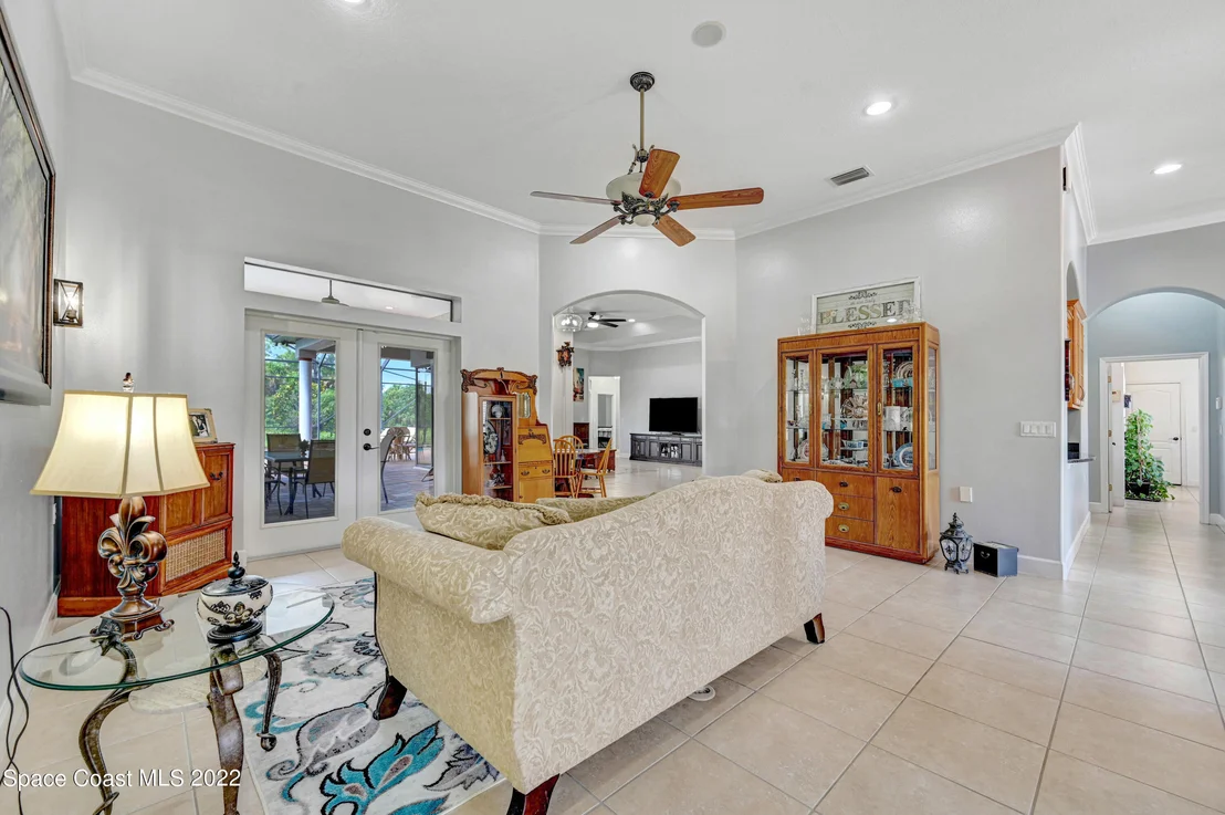 Photo of 903 Bluegrass Lane