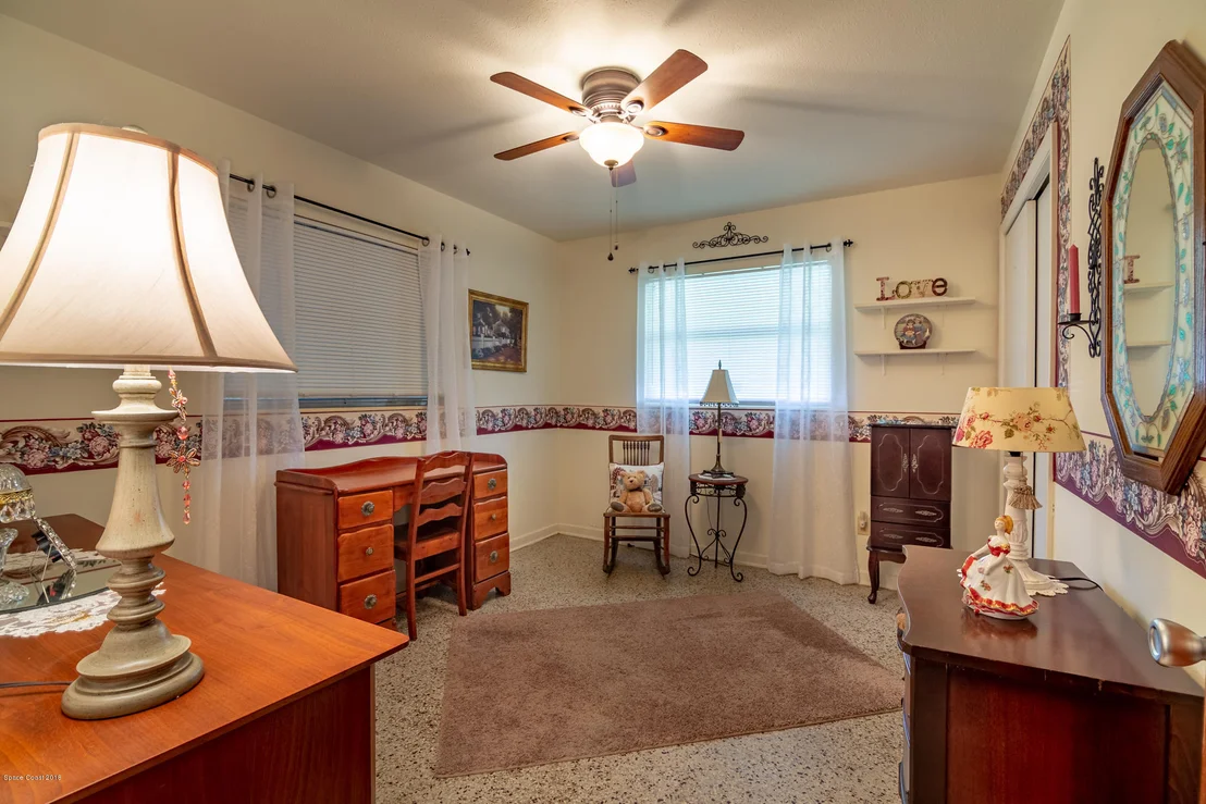 Photo of 1292 Estridge Drive