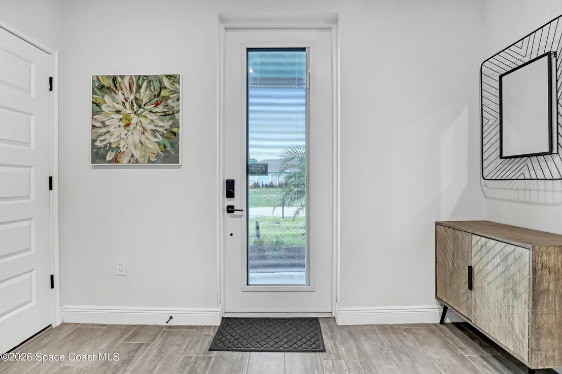 Photo of 910 Windmill Street SE