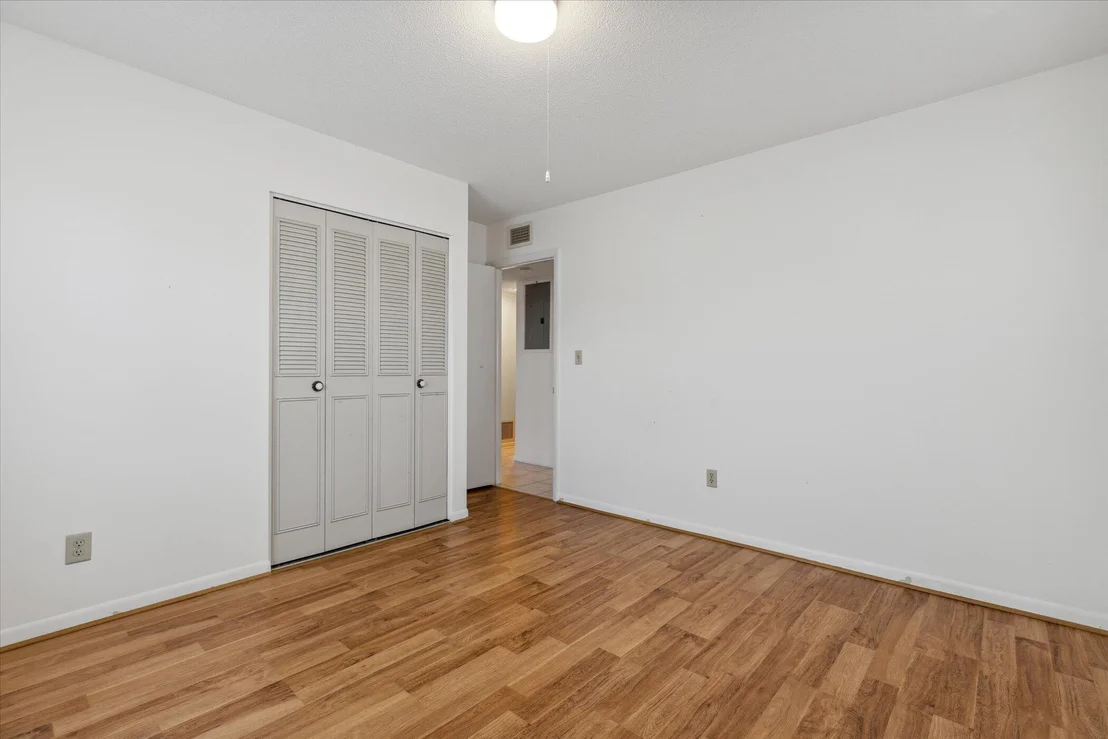 Photo of 2962 Chipper Drive NE