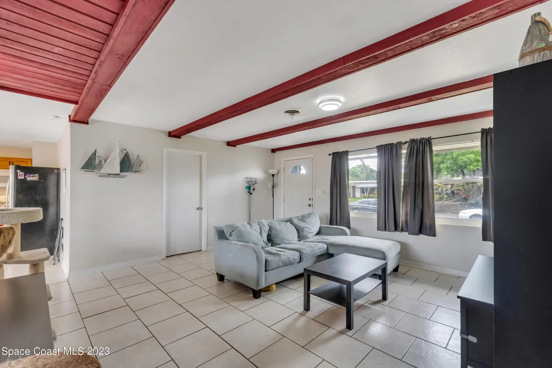 Photo of 1426 Arnold Drive