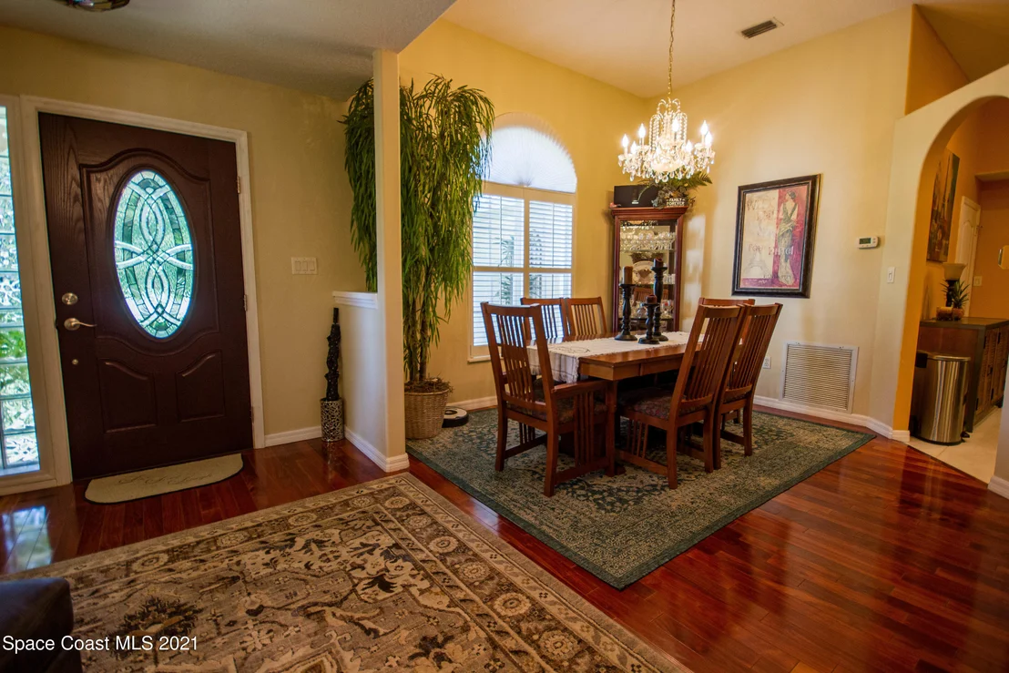 Photo of 4585 James Road