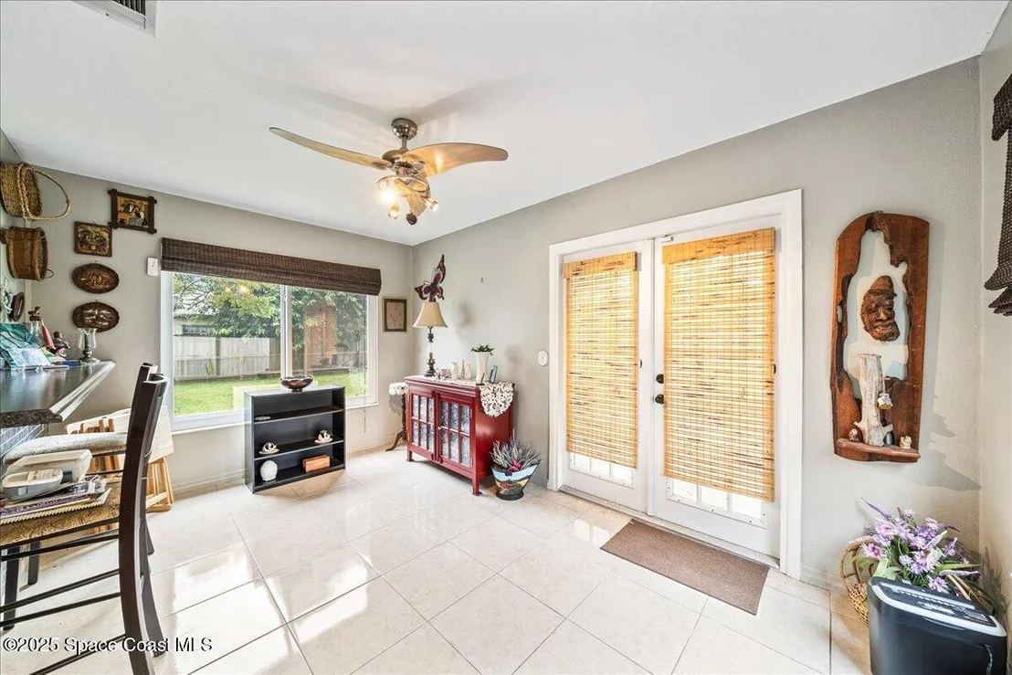 Photo of 712 Brevity Avenue NE