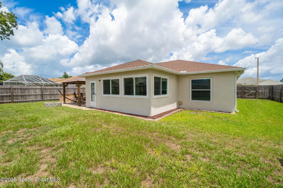 Photo of 967 Sabal Grove Drive