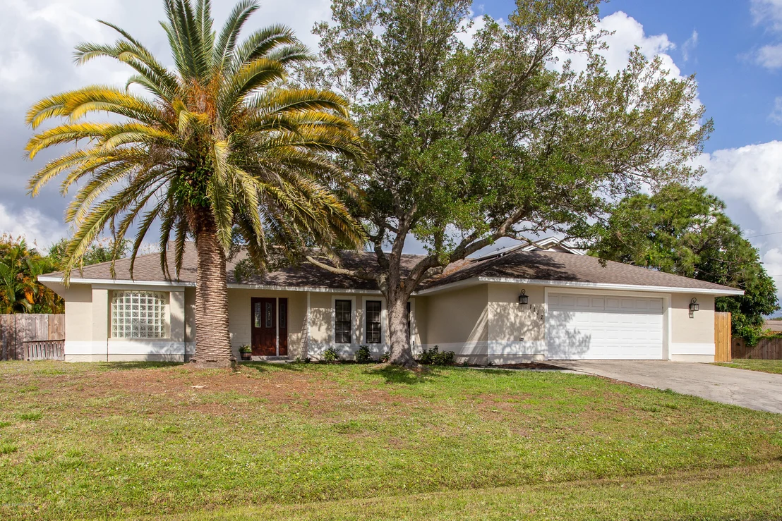 Photo of 1112 Scyphers Street NE