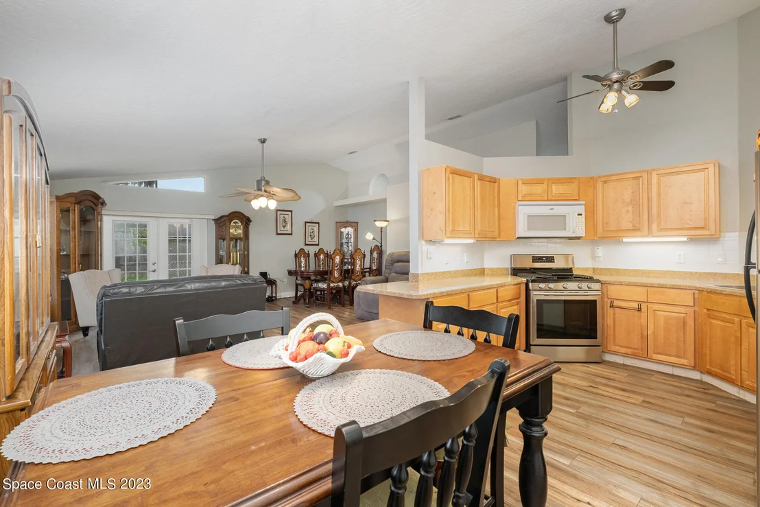 Photo of 1698 Palm Ridge Road