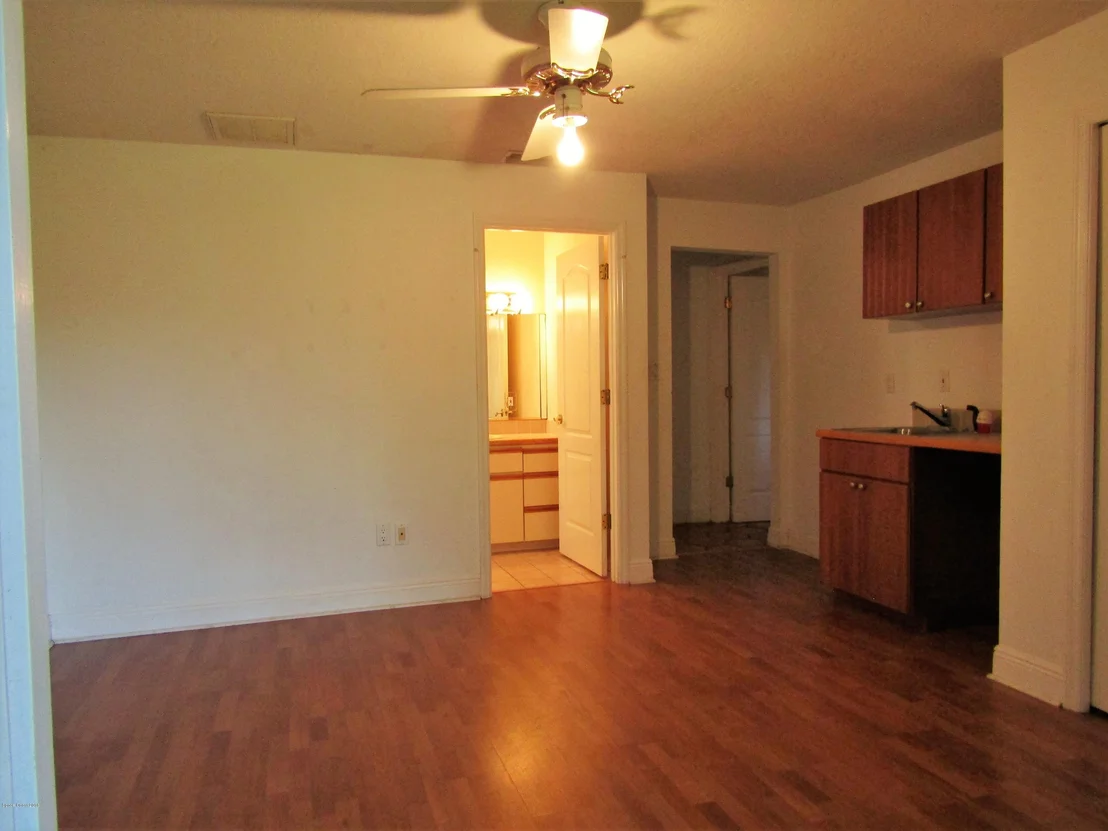 Photo of 802 Whitmire Drive