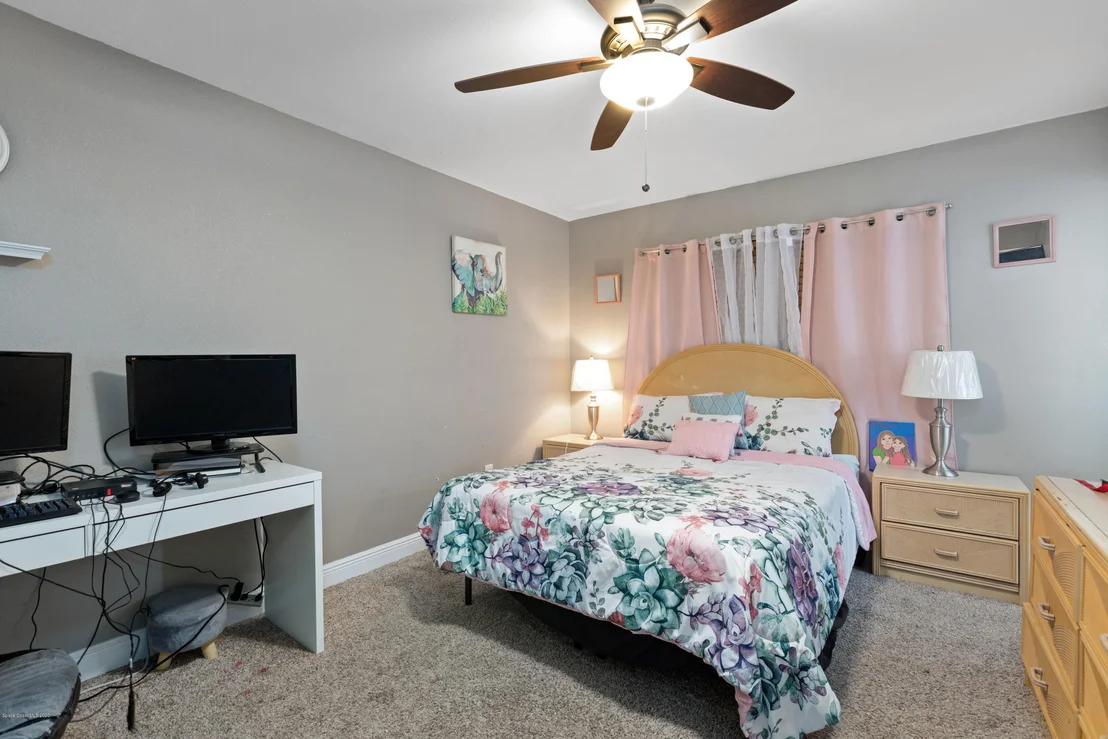 Photo of 1216 Dawn Street NE