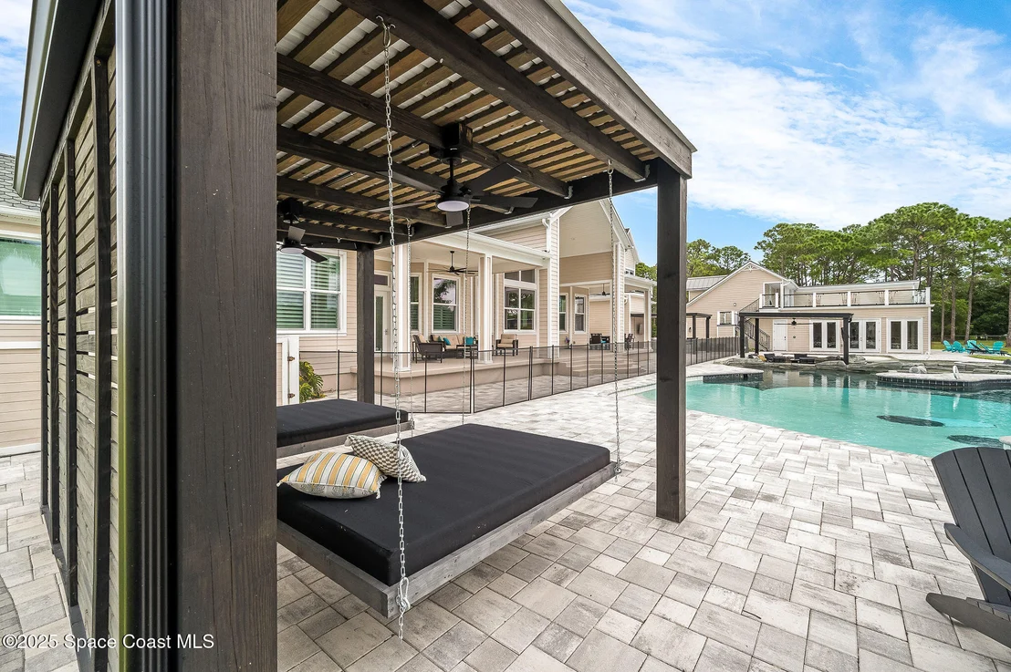 Photo of 4236 Hield Road NW