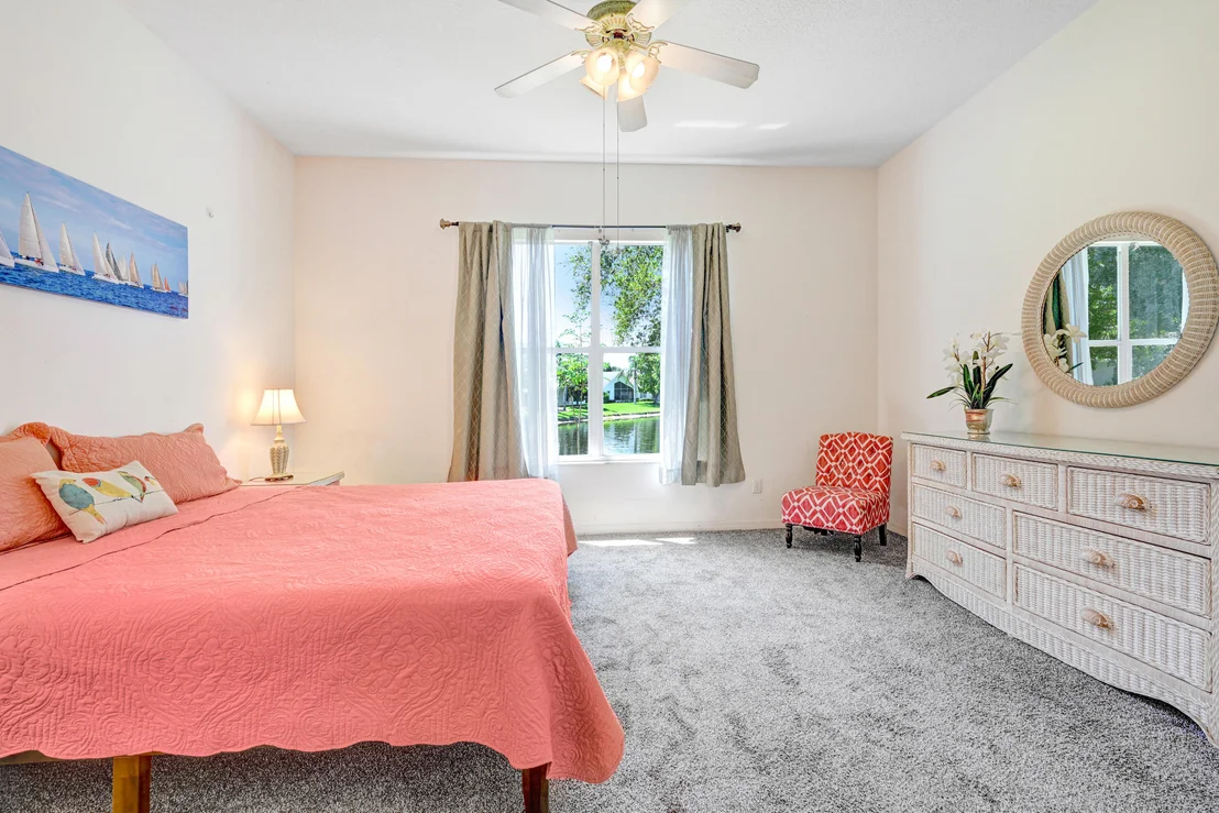 Photo of 2299 Addington Circle