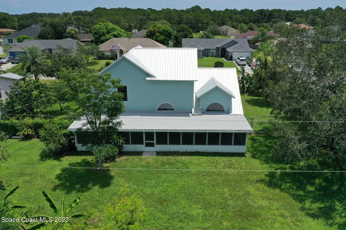 Photo of 817 Seven Gables Circle SE