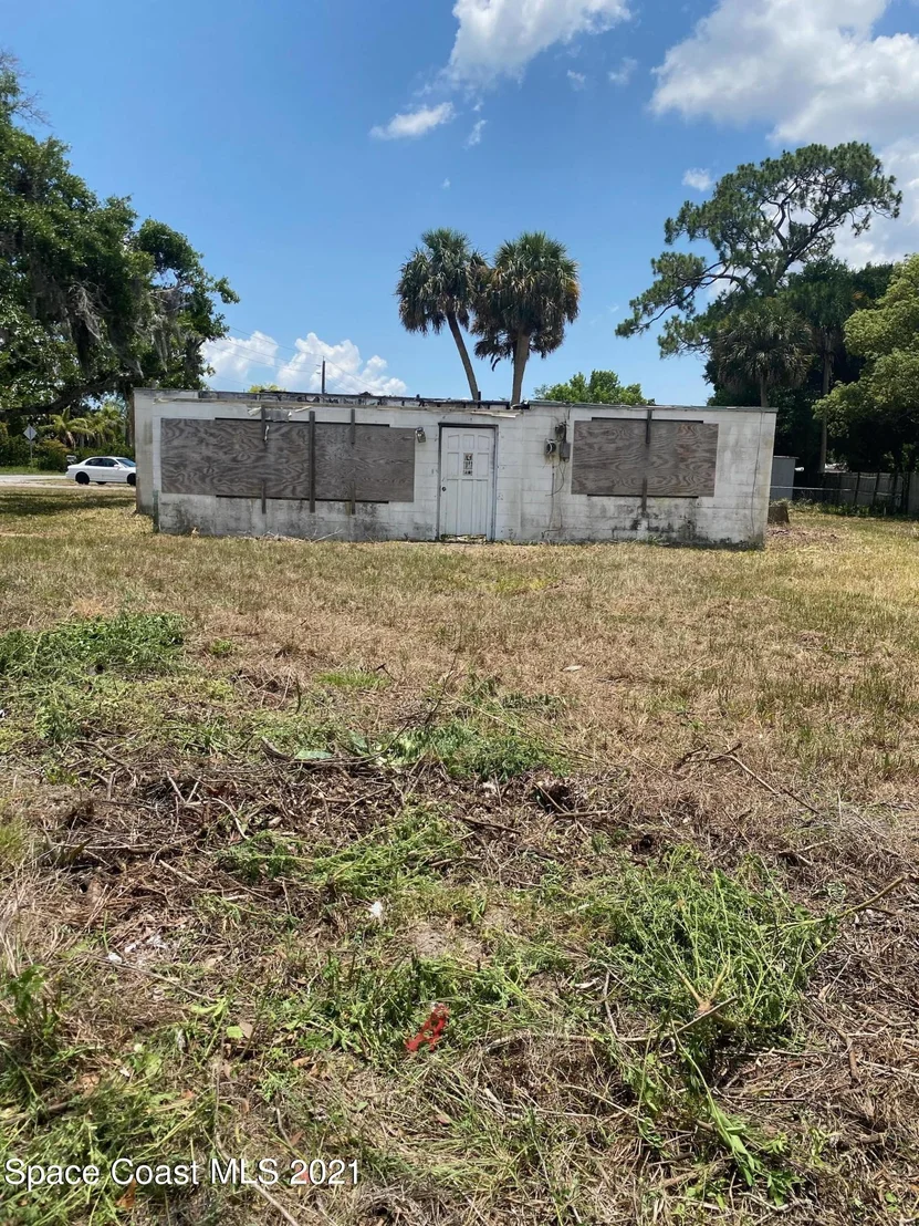 Photo of 2040 Old Dixie Highway