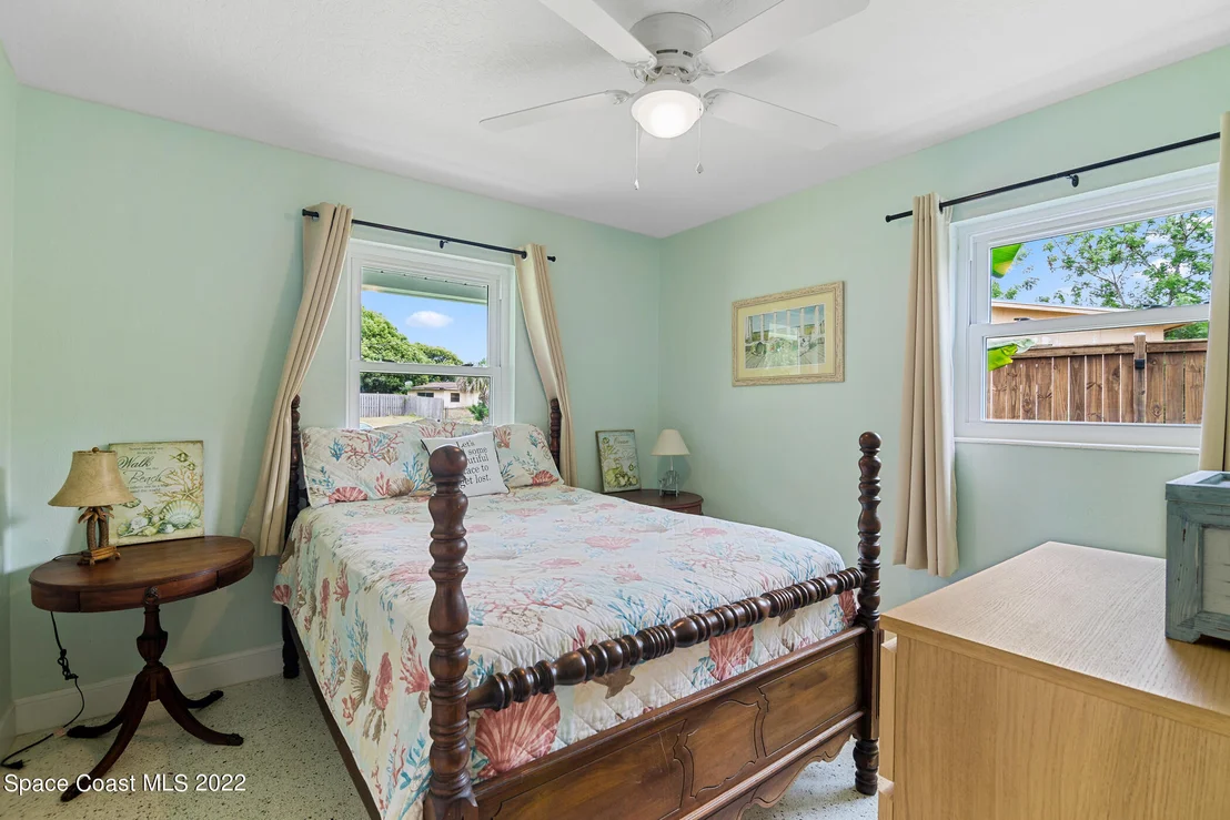 Photo of 1719 Shady Lane