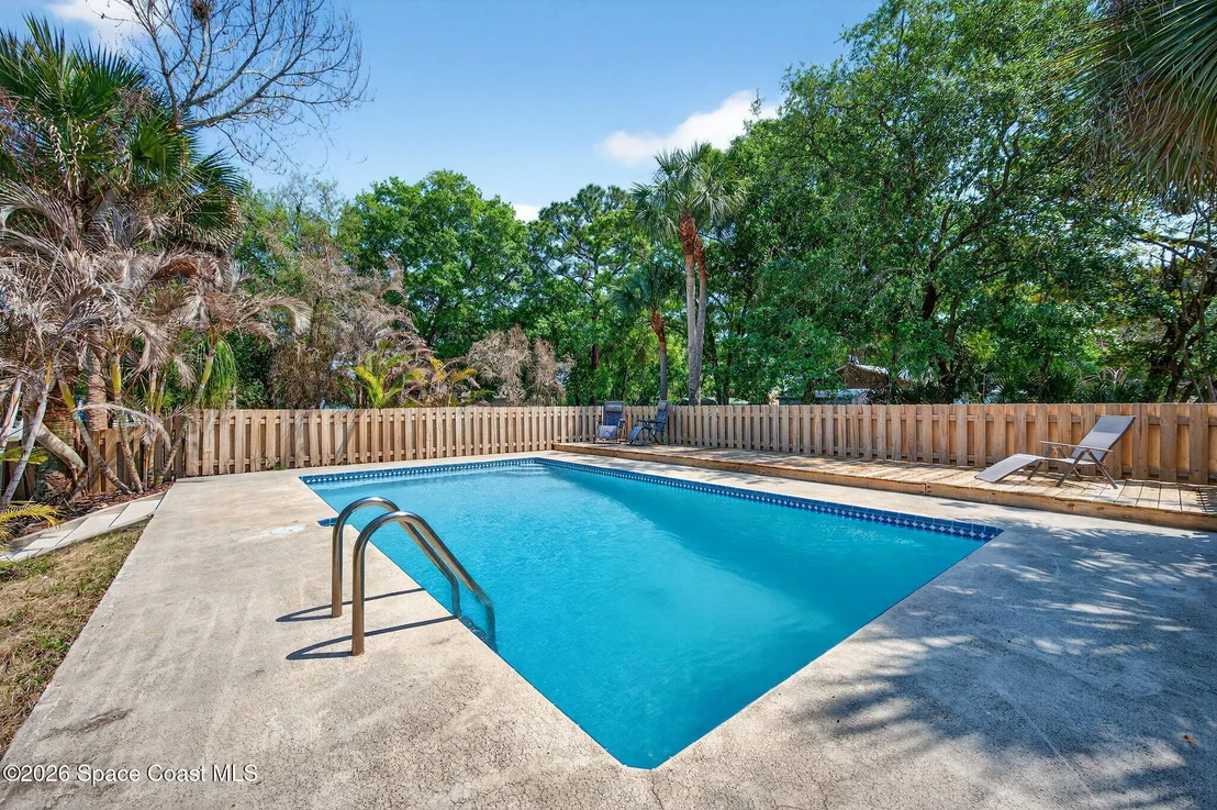 Photo of 7486 Livingstone Lane