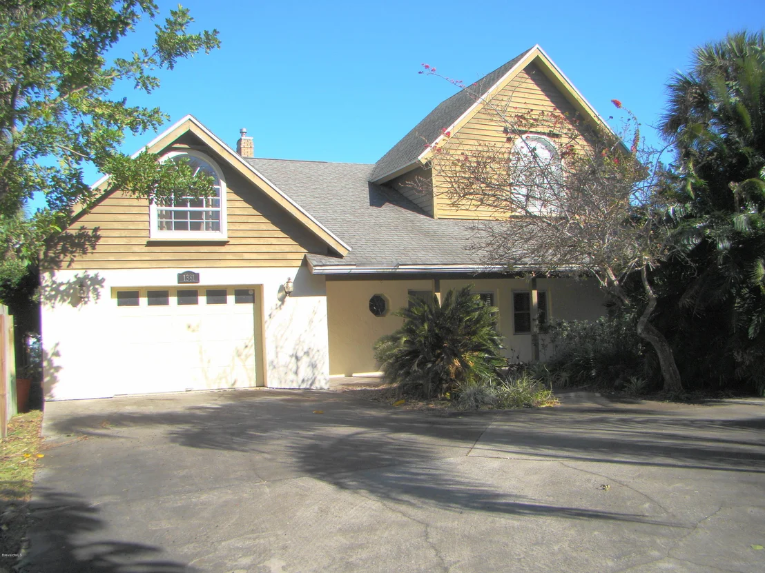 Photo of 1381 Pineapple Avenue
