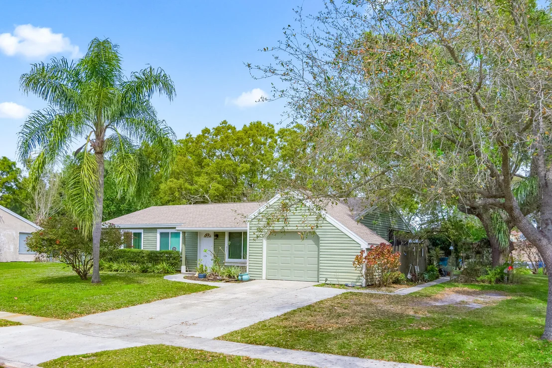 Photo of 1313 Ethel Circle NE