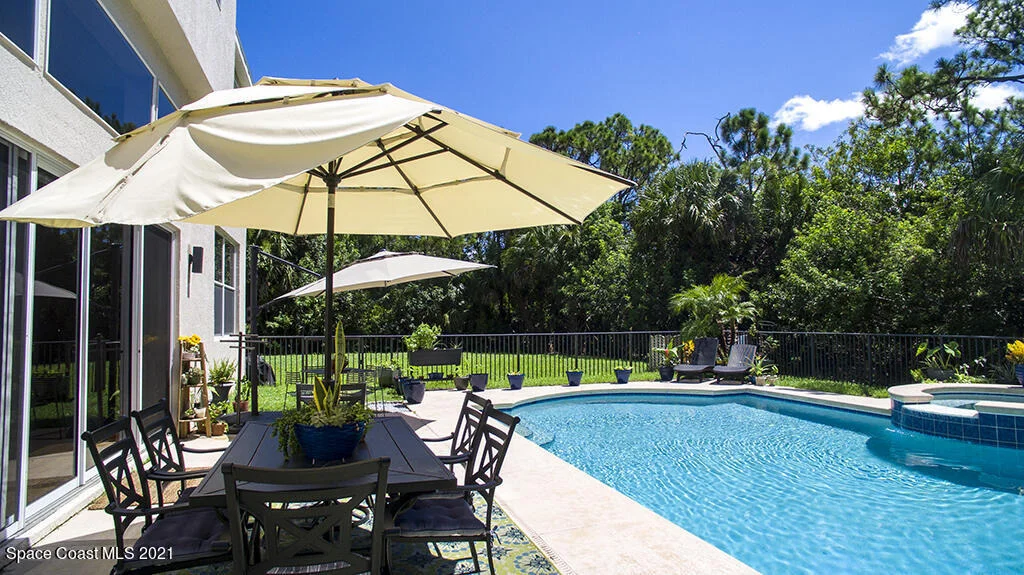 Photo of 5545 Willoughby Drive