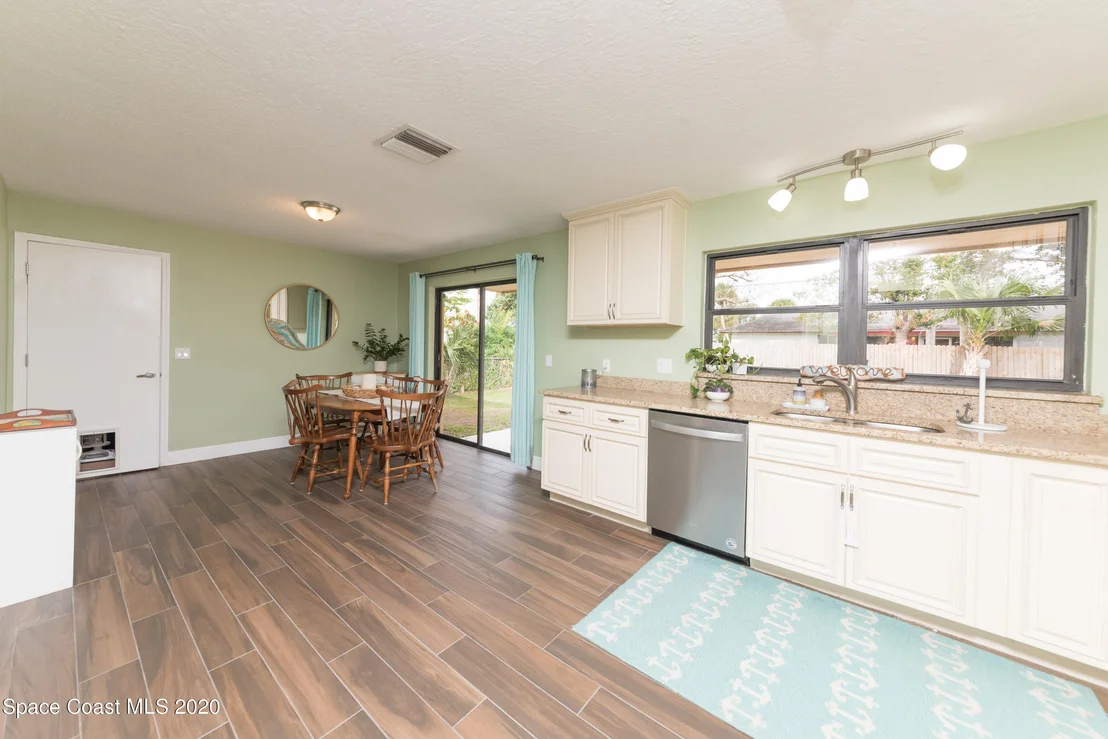 Photo of 1134 Manatee Drive