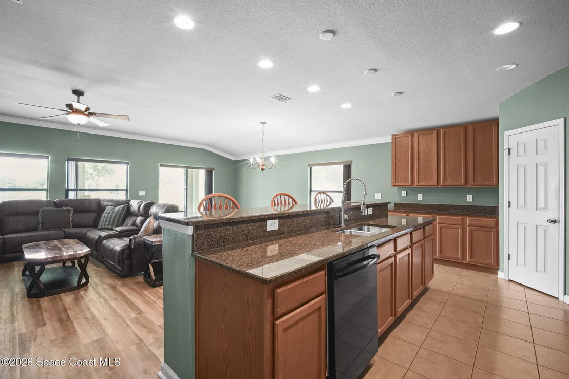 Photo of 345 Dryden Circle