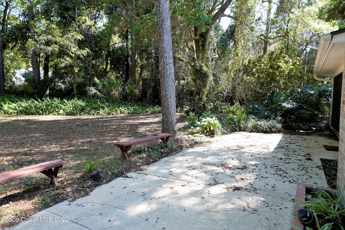 Photo of 686 Hammock Road