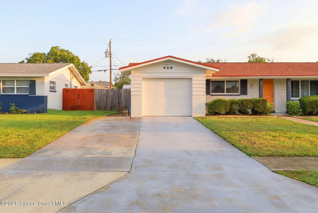 Photo of 908 Jefferson Road