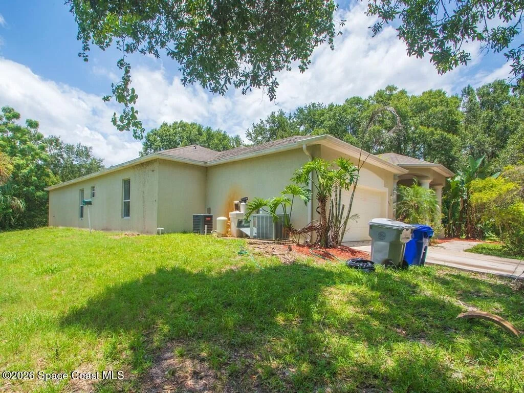 Photo of 4655 52nd Avenue