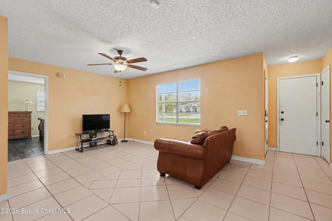 Photo of 3815 Jupiter Boulevard SE