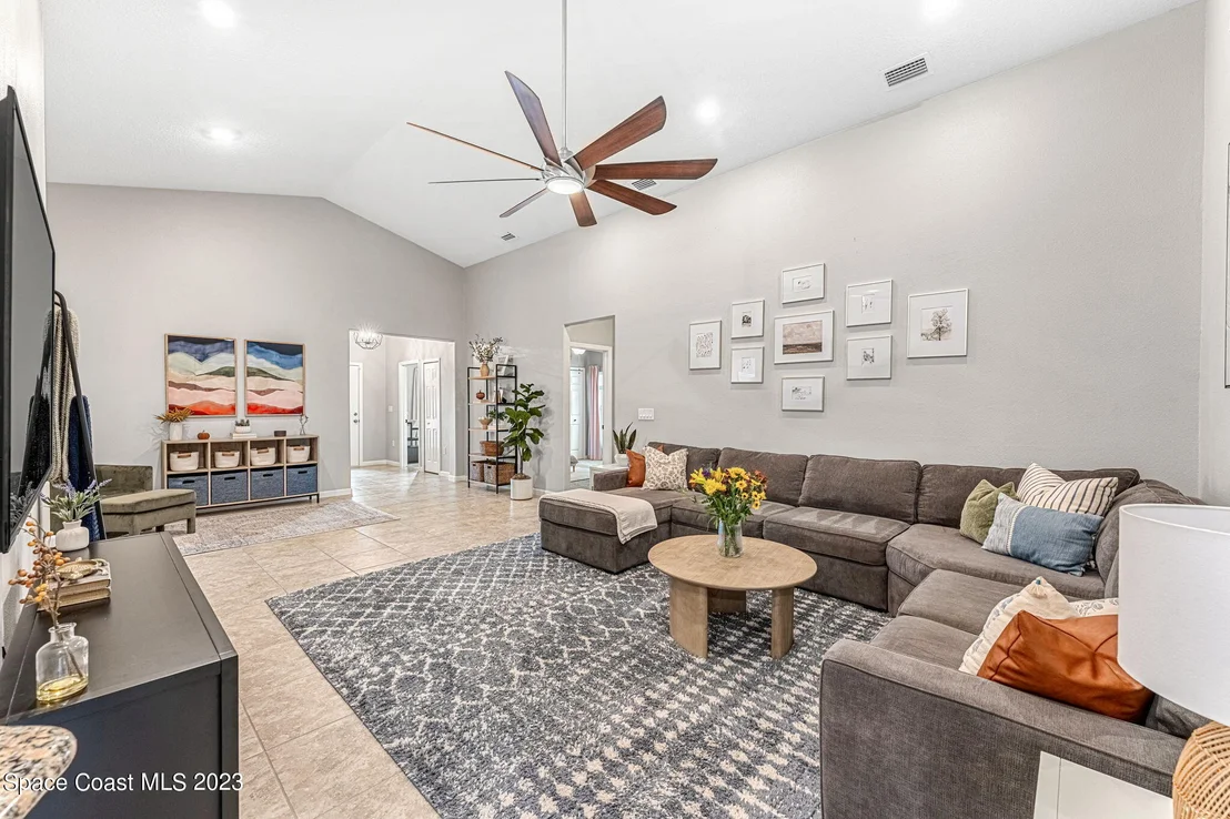 Photo of 912 Peta Way