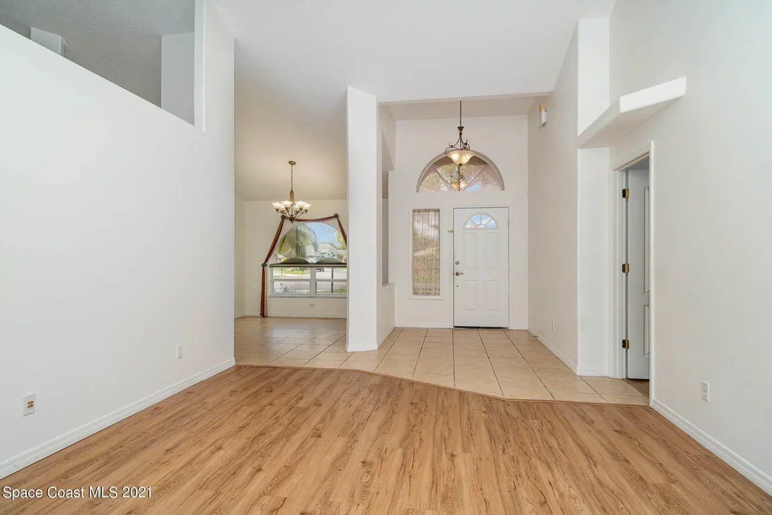 Photo of 790 Spring Oak Drive