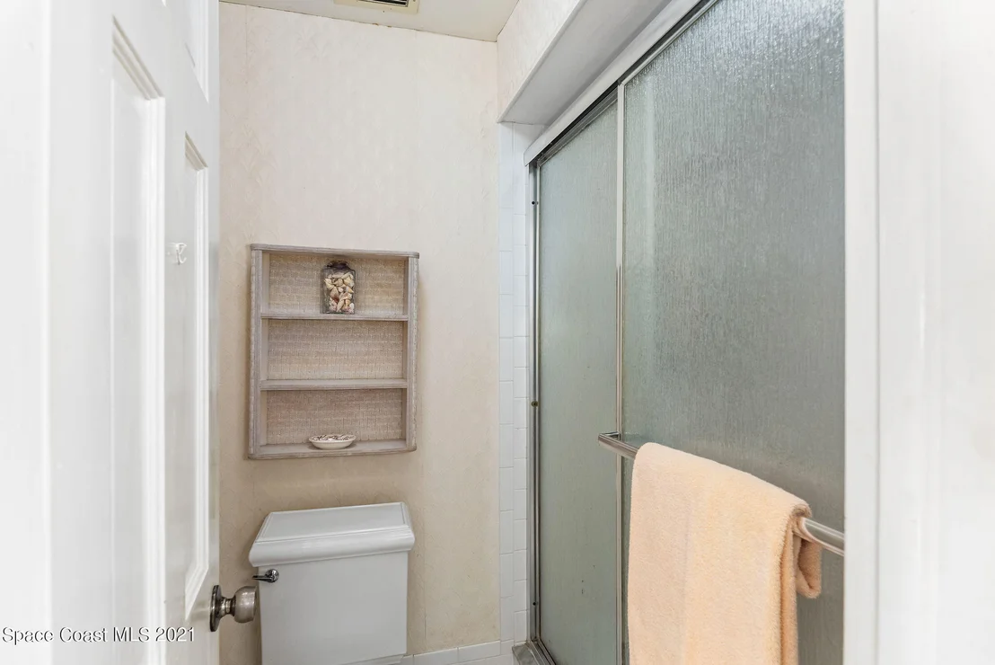 Photo of 330 Seabreeze Drive