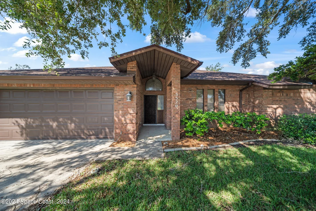 Photo of 3520 Swallow Drive