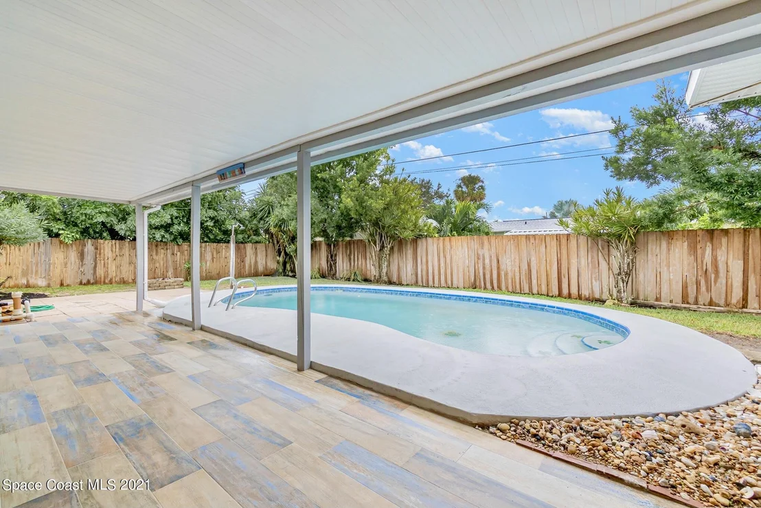 Photo of 332 Apollo Drive