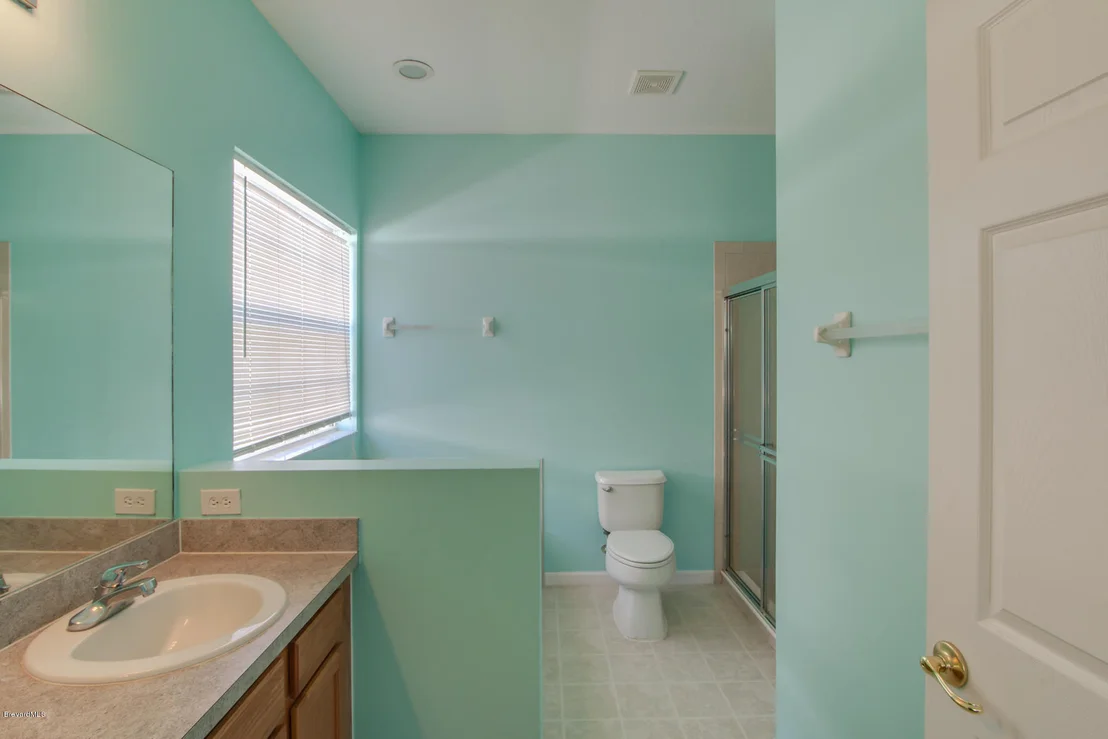 Photo of 228 SE Abernathy Circle