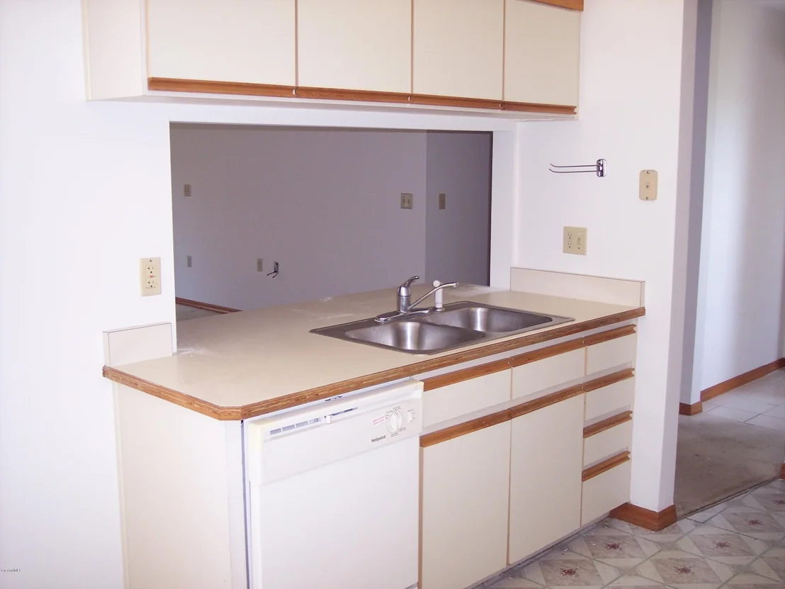 Photo of 880 Cross Lake Drive