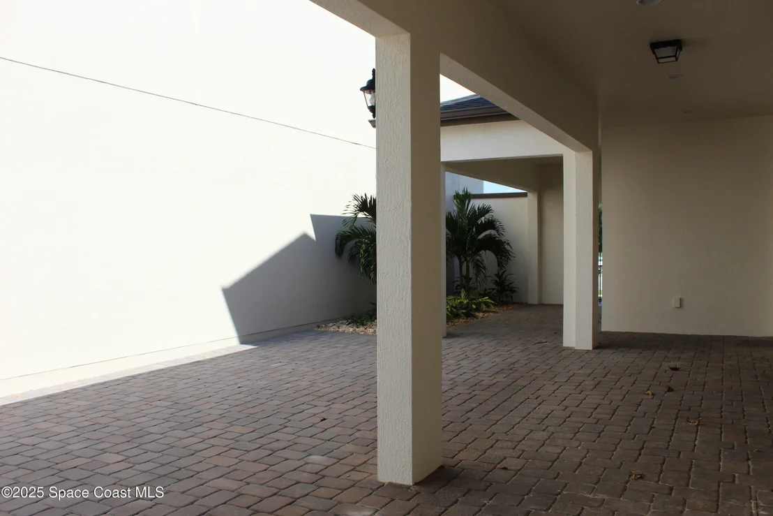 Photo of 2455 Spur Drive