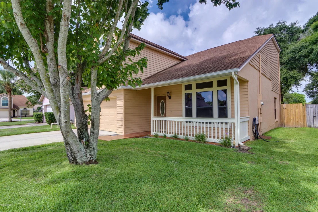 Photo of 1536 Clover Circle