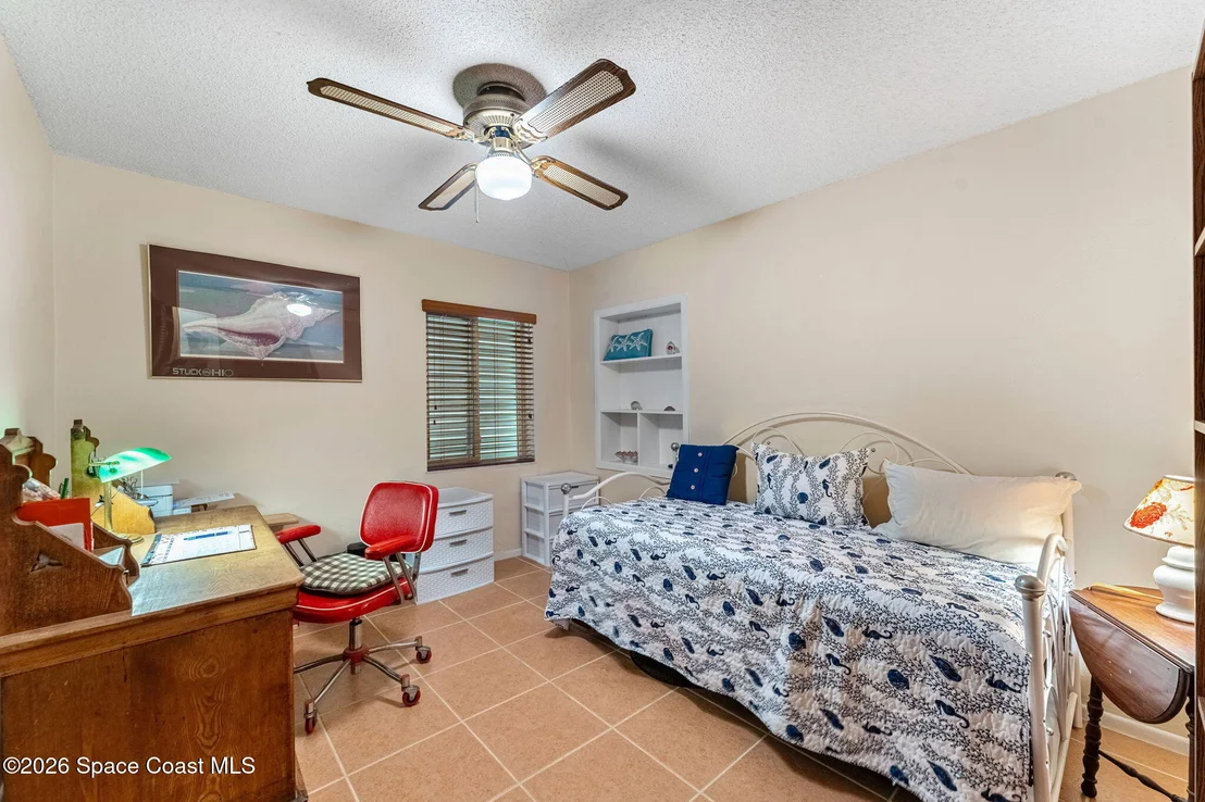 Photo of 241 Avenida Central